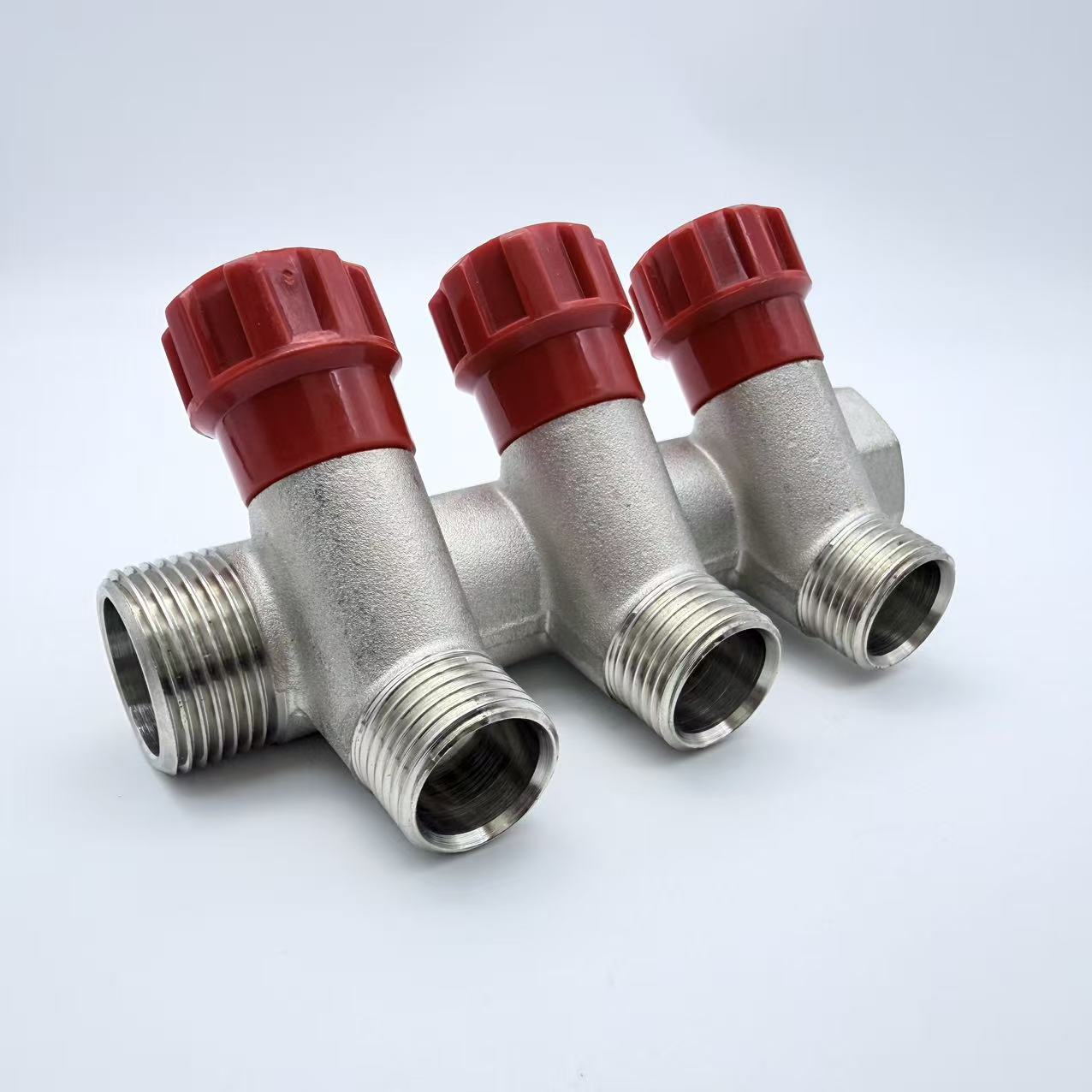 45-Degree Manifold for Underfloor Dumas Systems