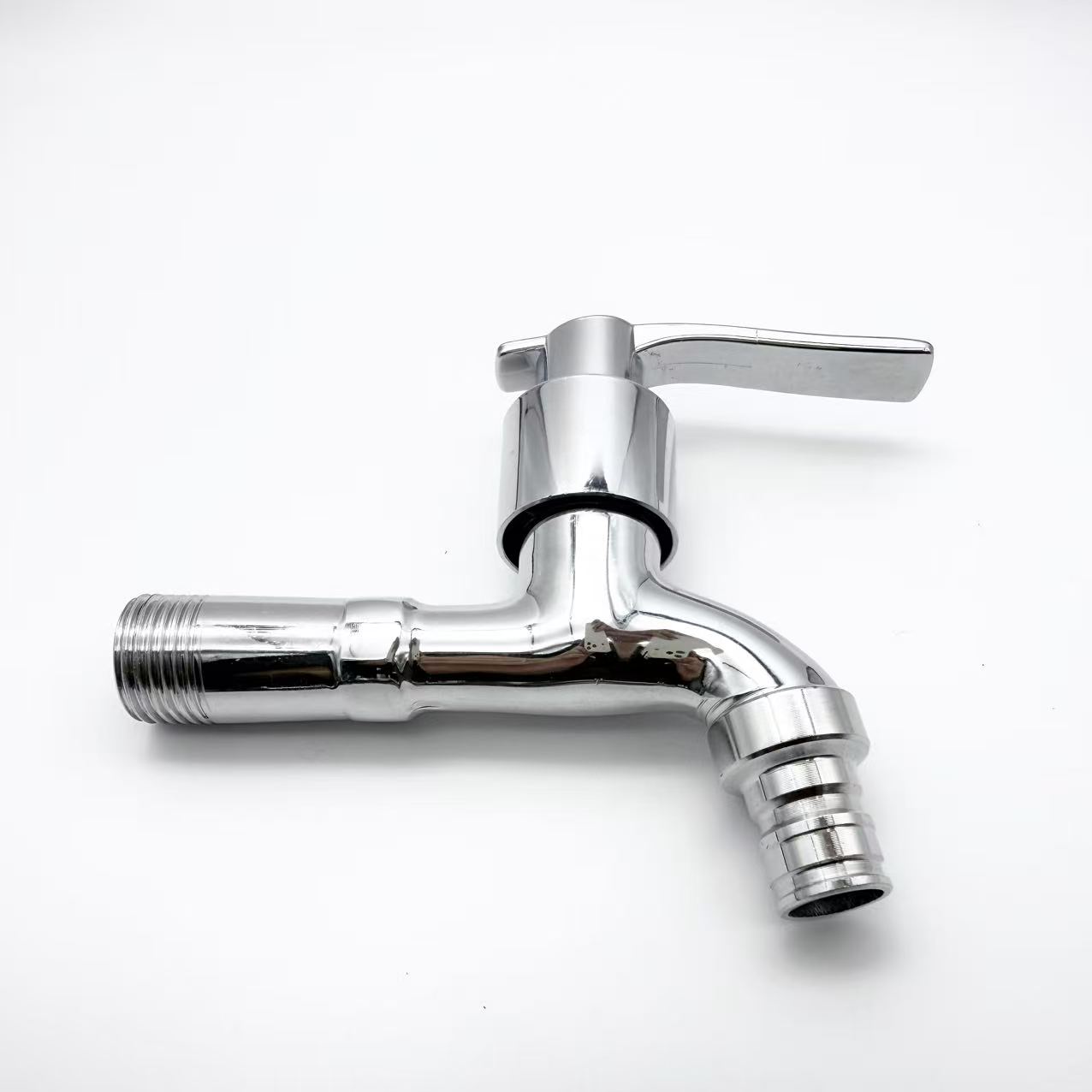 Faucet mai matsakaici da doguwar injin wanki